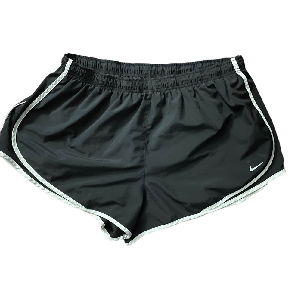 Black and White Nike athletic shorts size 3X